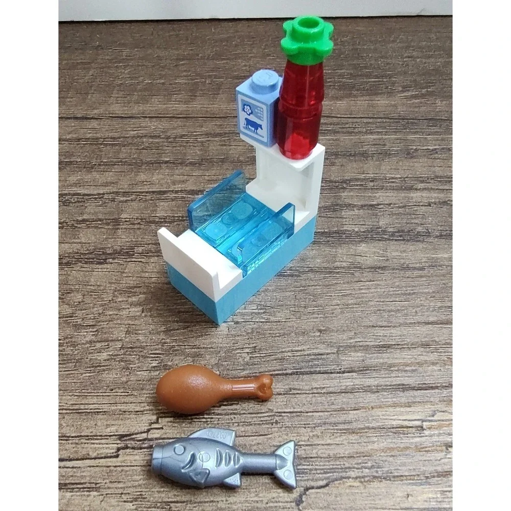 Lego Junior 10684 Supermarket Meat Fish Case Turkey Leg Grocery Store Display